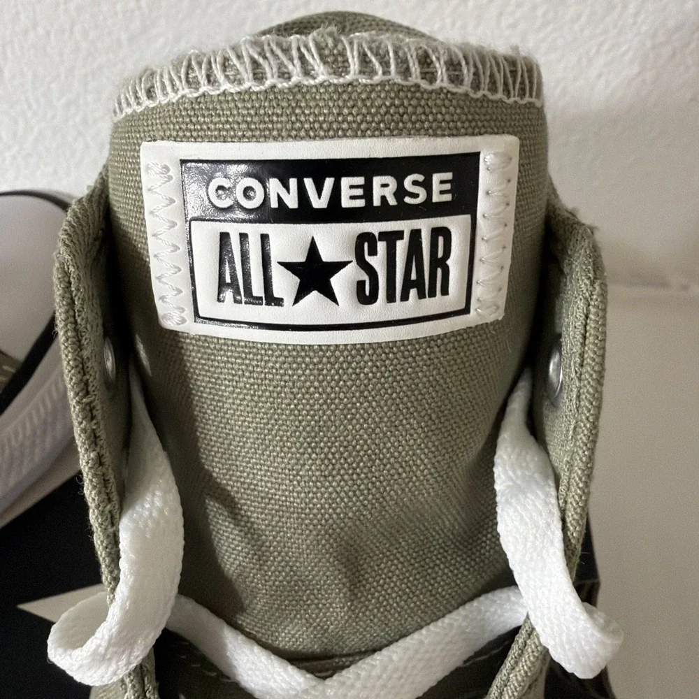 Converse Women's 9 Chuck Taylor Madison Mid Top Padded Sneakers New Sage Green